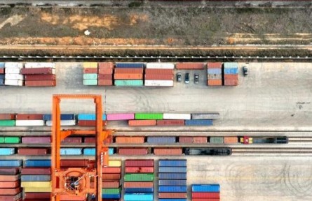 《央視財經(jīng)評論》“土特產(chǎn)”如何做好“洋生意”？