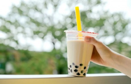 健康問答|年輕人的“續(xù)命快樂水”奶茶為何會導致失眠？