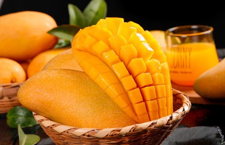 胡蘿卜素是菠蘿的45倍，熱量比蘋果還低，這種水果現(xiàn)在吃正好