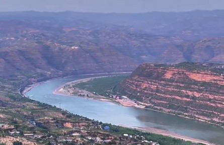 黃河乾坤灣：太極日出 九曲回環(huán)