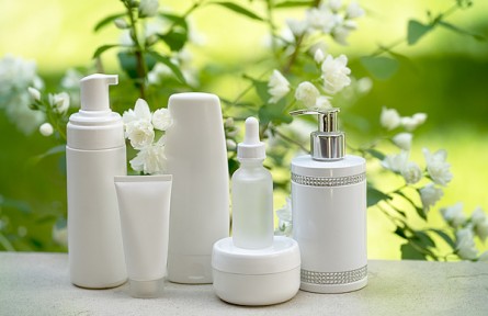 辟謠|用含酒精的護膚品會毀臉？