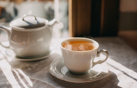 辟謠|小孩喝茶會影響鐵吸收？