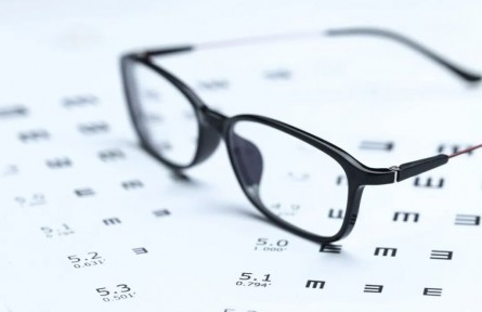 辟謠|近視度數(shù)較低的人可以不常戴眼鏡？