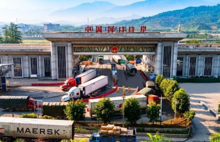 云南紅河河口口岸:農產品“鮮”鏈東盟